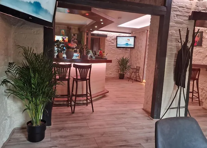 بيت شباب Maerjamaa Hostel *