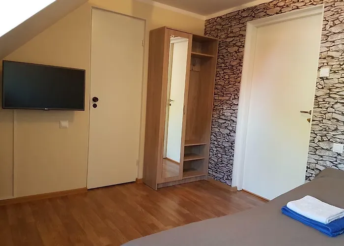 Maerjamaa Hostel * Märjamaa